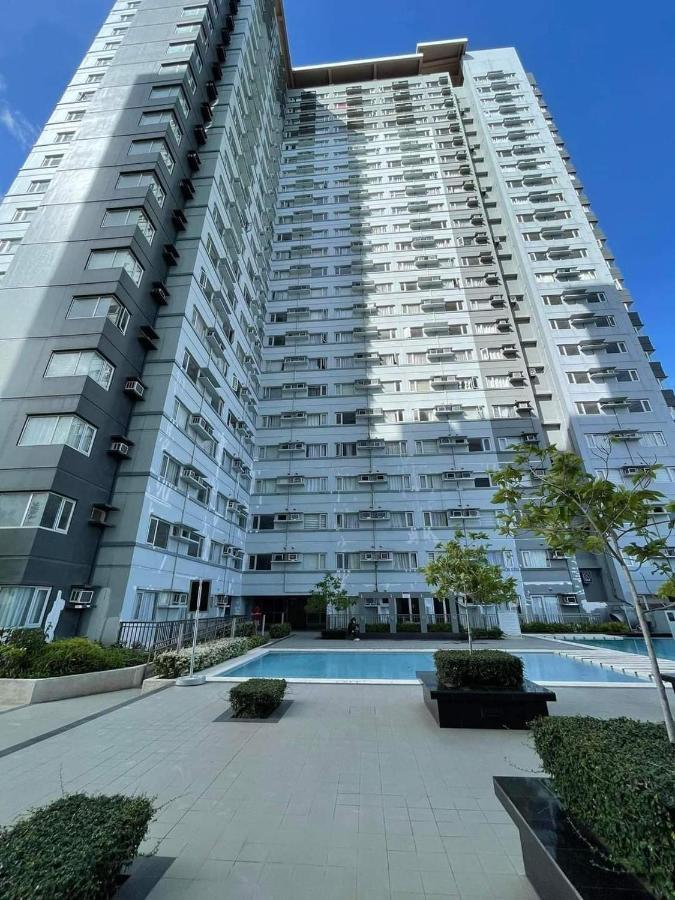 Avida Tower Free Airport Pick Up For 3 Nights Stay Or More Davao Stadt Exterior foto