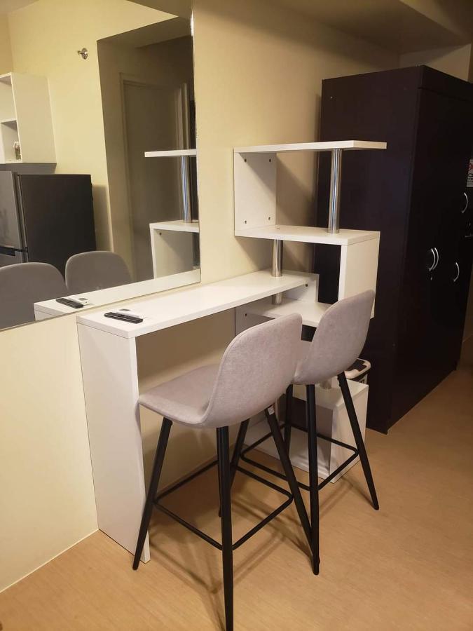 Avida Tower Free Airport Pick Up For 3 Nights Stay Or More Davao Stadt Exterior foto